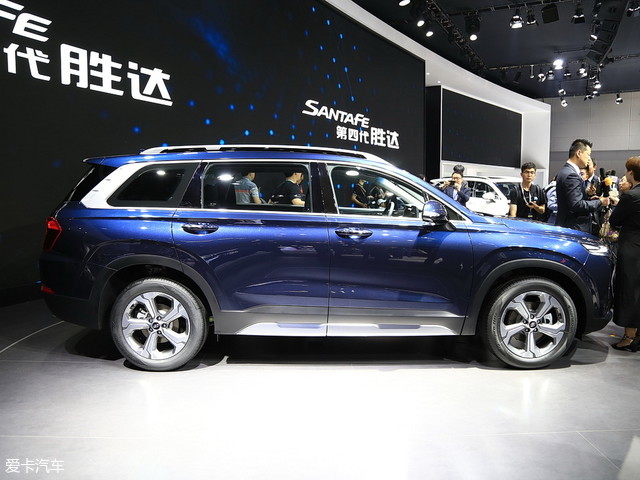 北京现代2019款全新胜达