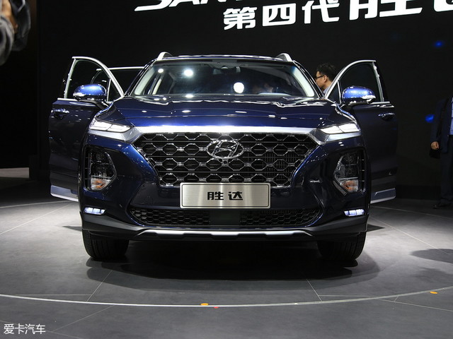 北京现代2019款全新胜达